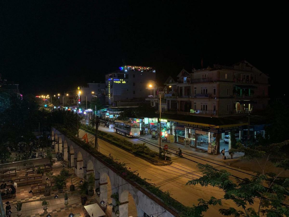 Starlet Hotel Phong Nha Exterior foto